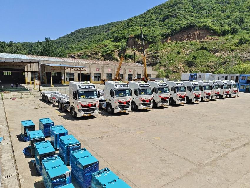 危险品挂车展示