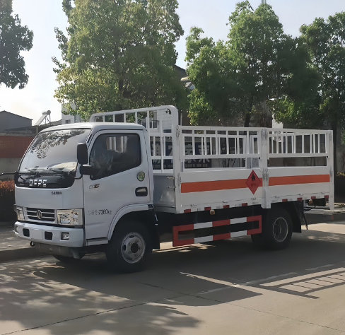 危险品高栏运输车